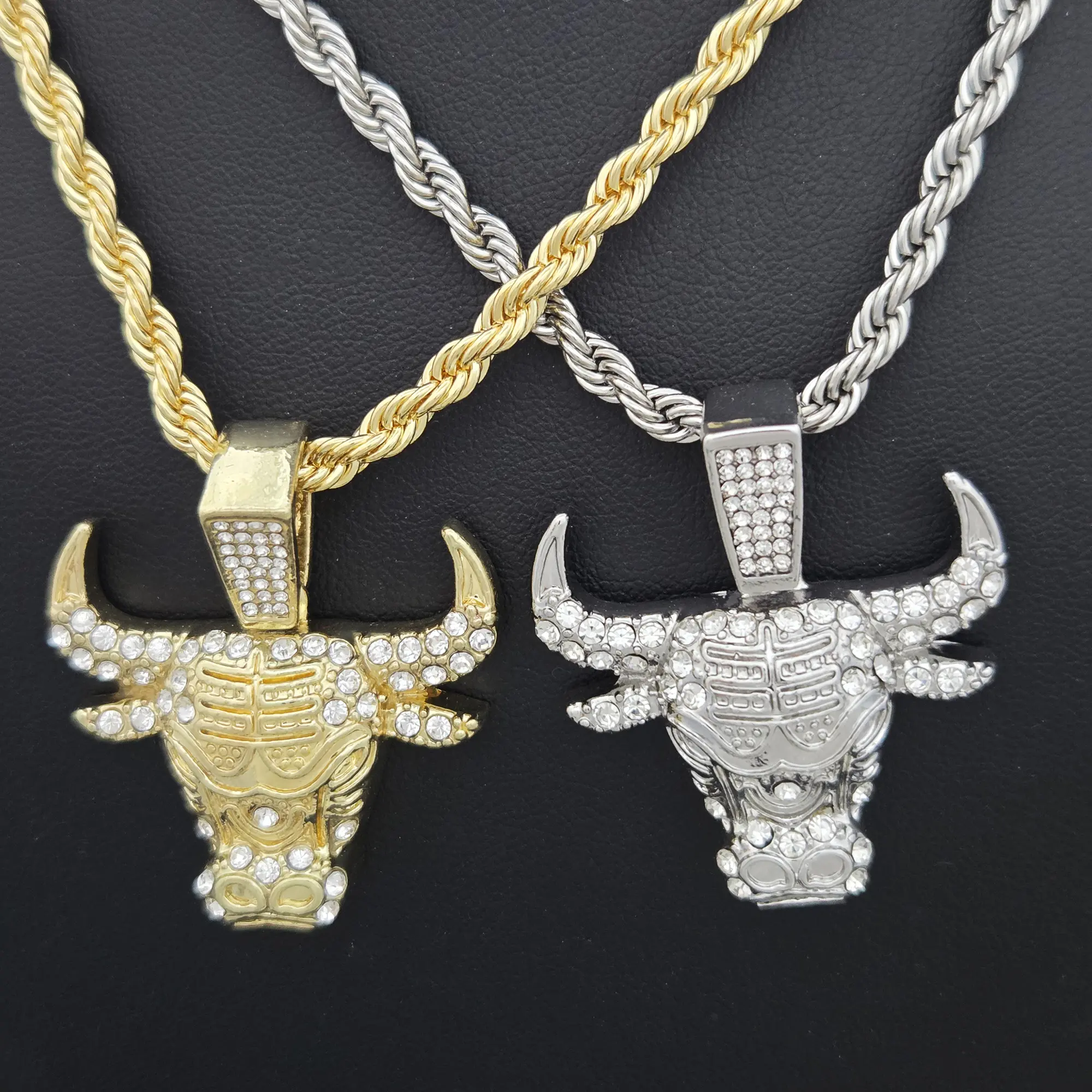 MaxBling81 Iced Cubic Zirconia Bull Shape Pendant Necklace - 4mm 24" Rope Chain, Unisex Gold-Silver Plated, Chain Links Cuban Logo Glitter Diamond Dangle Ice Necklace for Everyday Wear, Chain Links Necklaces, Cuban Logo Necklaces