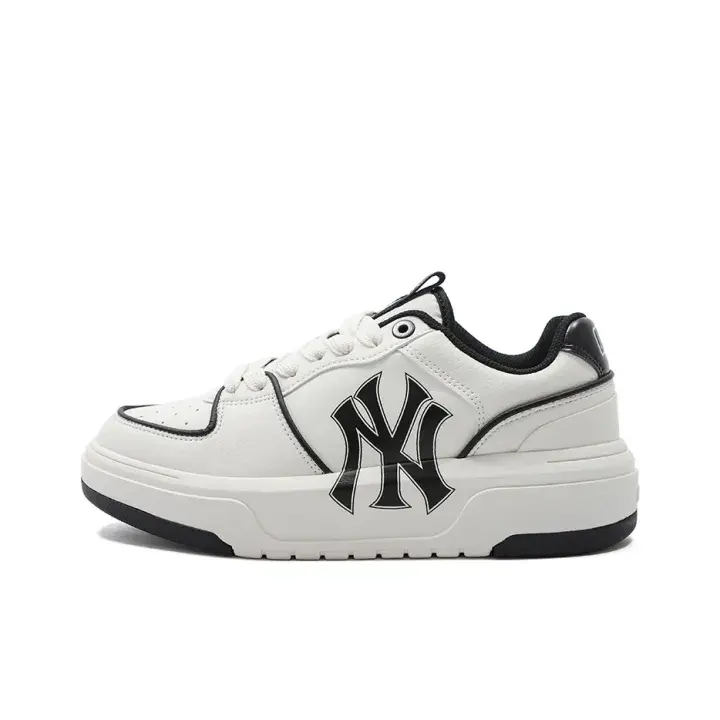 White Leather Black Outline Logo Platform Low Top Skate Sneakers