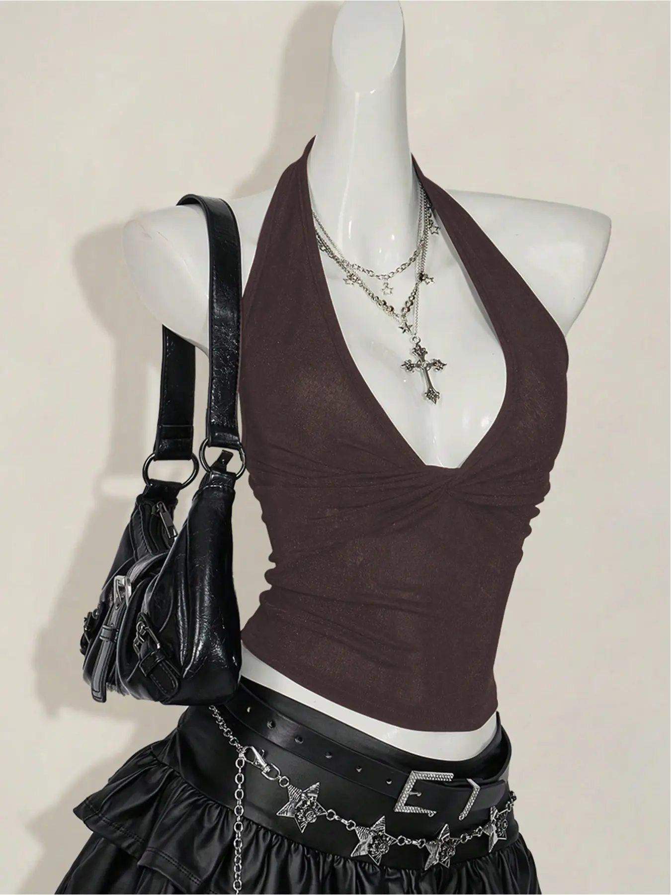 Fashionable and sexy versatile halter neck and backless women's vest, the cross-breasted design is fashionable and comfortable, very suitable for daily wear