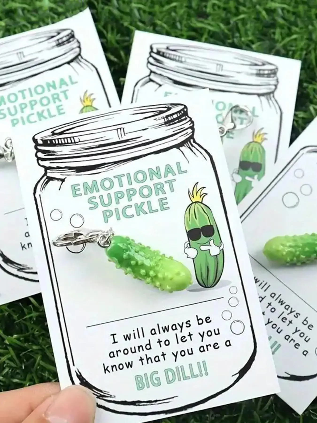 1pc Cute Resin Cucumber Keychain Bag Pendant, Keychain Bag Charm, With Motivational Pocket Hug Card, Giving You Encouragement And Hugs, A Small Gift For Colleagues, Suitable For Birthdays And Christmas Gifts