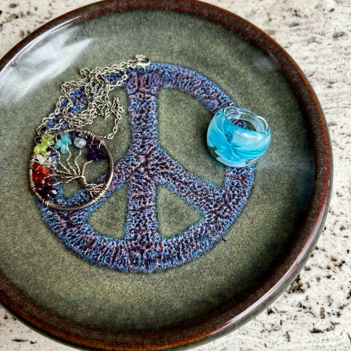 Peace Sign Ceramic Plate - Perfect for Home Decor