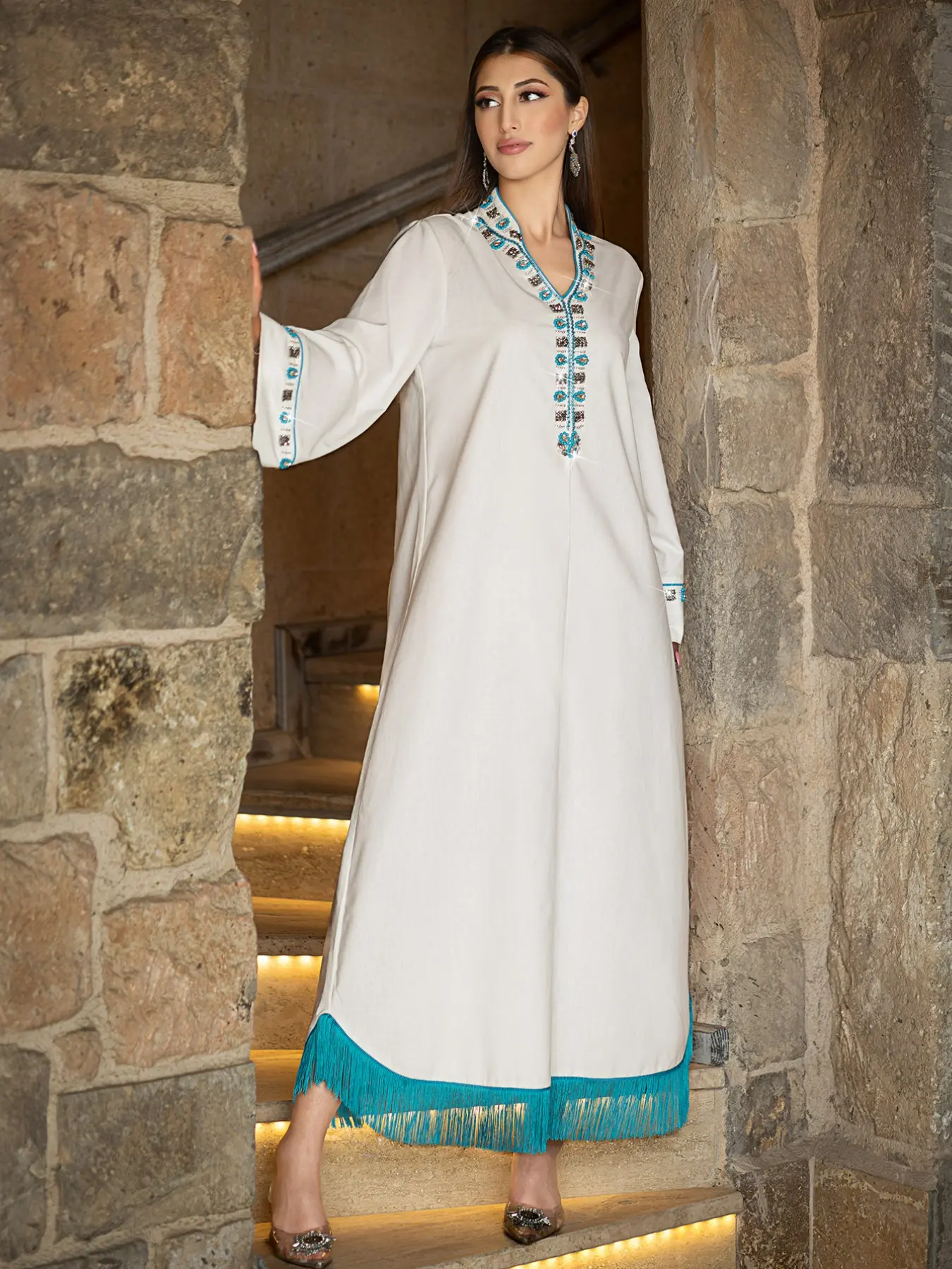 5013 Arabic Traditional Women's Long Robe with Exquisite Rhinestone Accents, Perfect for Parties and Festivals, Elegant Formal Attire for Celebrations, Arabic Clothing, Islamic Muslim Clothing, Muslim Kaftan Dress, Muslim Women Gowns
