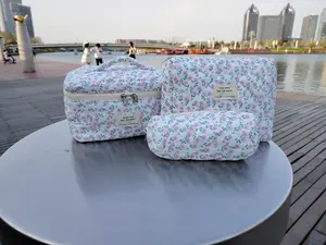 3 Pack Quilted Floral Print Makeup Bags, Large Capacity Cosmetic Travel Bags, Portable Toiletry Organizer Pouch with Handle, Cute Pencil Case for Women, Multi-use Makeup Storage Set for Travel Home