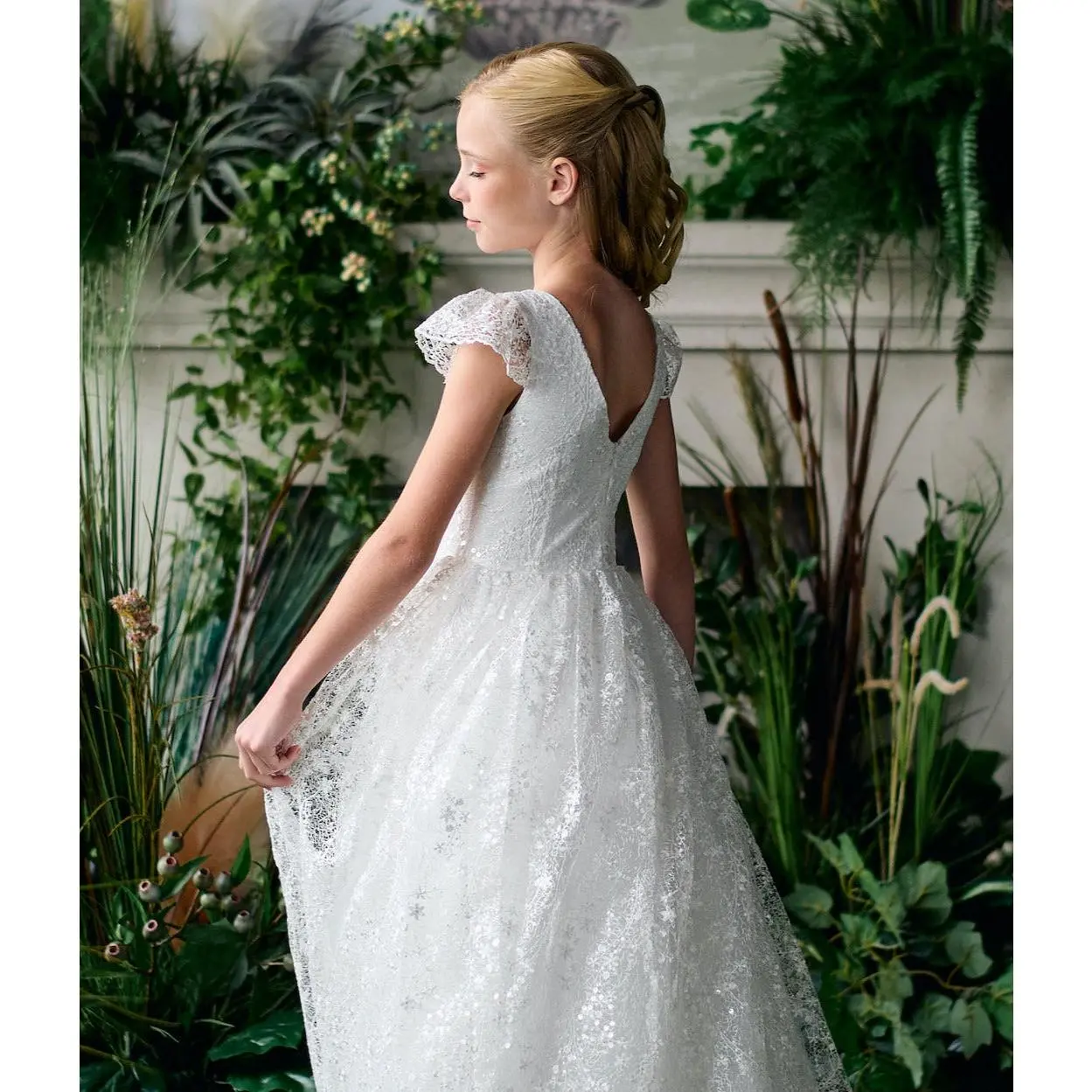 Teter Warm Lace Overlay Cap Sleeve Communion Dress with V-back (Size 8)