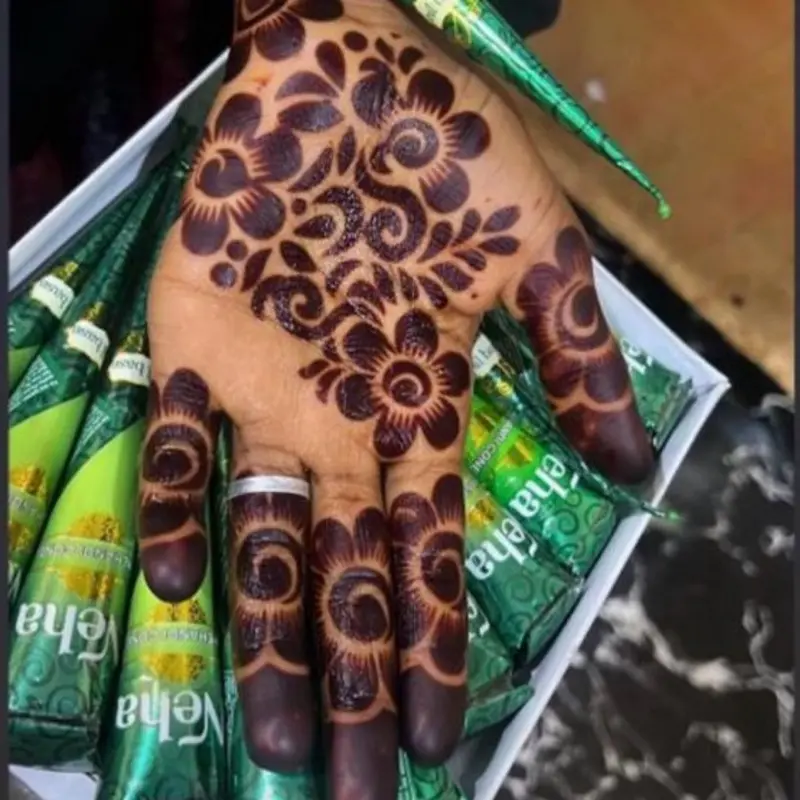 Neha Herbals Henna Mehandi Cone - 100% Natural, Chemical-Free Pack of 4 (25g Each) for Temporary Tattoos & Body Art, Long-Lasting Dark Maroon Color, Easy Application, All Skin Types