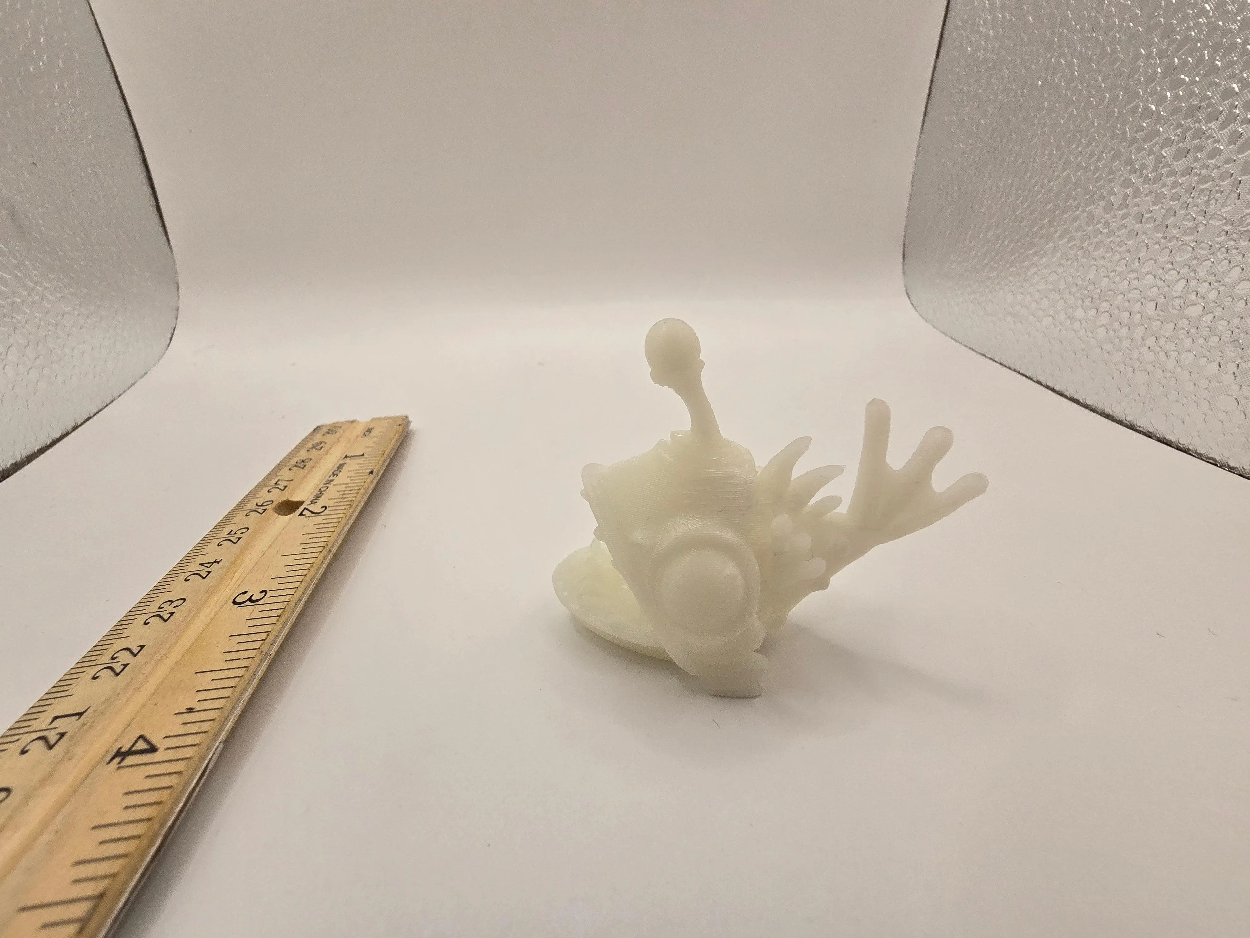 3D Printed Glowing Fish Plastic Unisex Fidget Toy - Stress Relief Toy for Ages 12+, Fidget for Adults, Unique Spooky Halloween Decor Gift