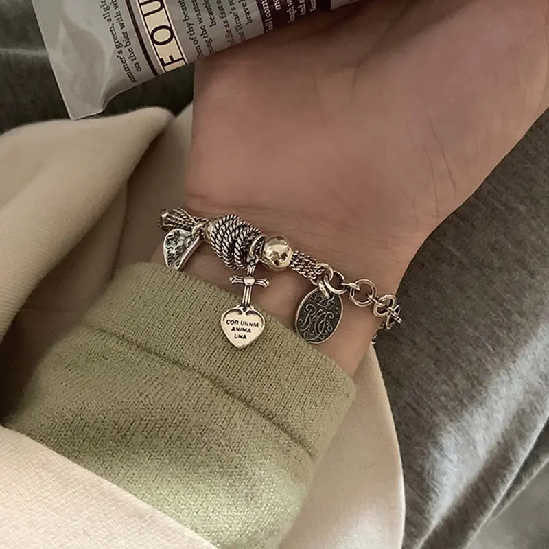 Girls' Retro Hip-Hop Artificial Gemstone Bracelets, Cross Love Niche Design, High-End Light Fashion Chain Style