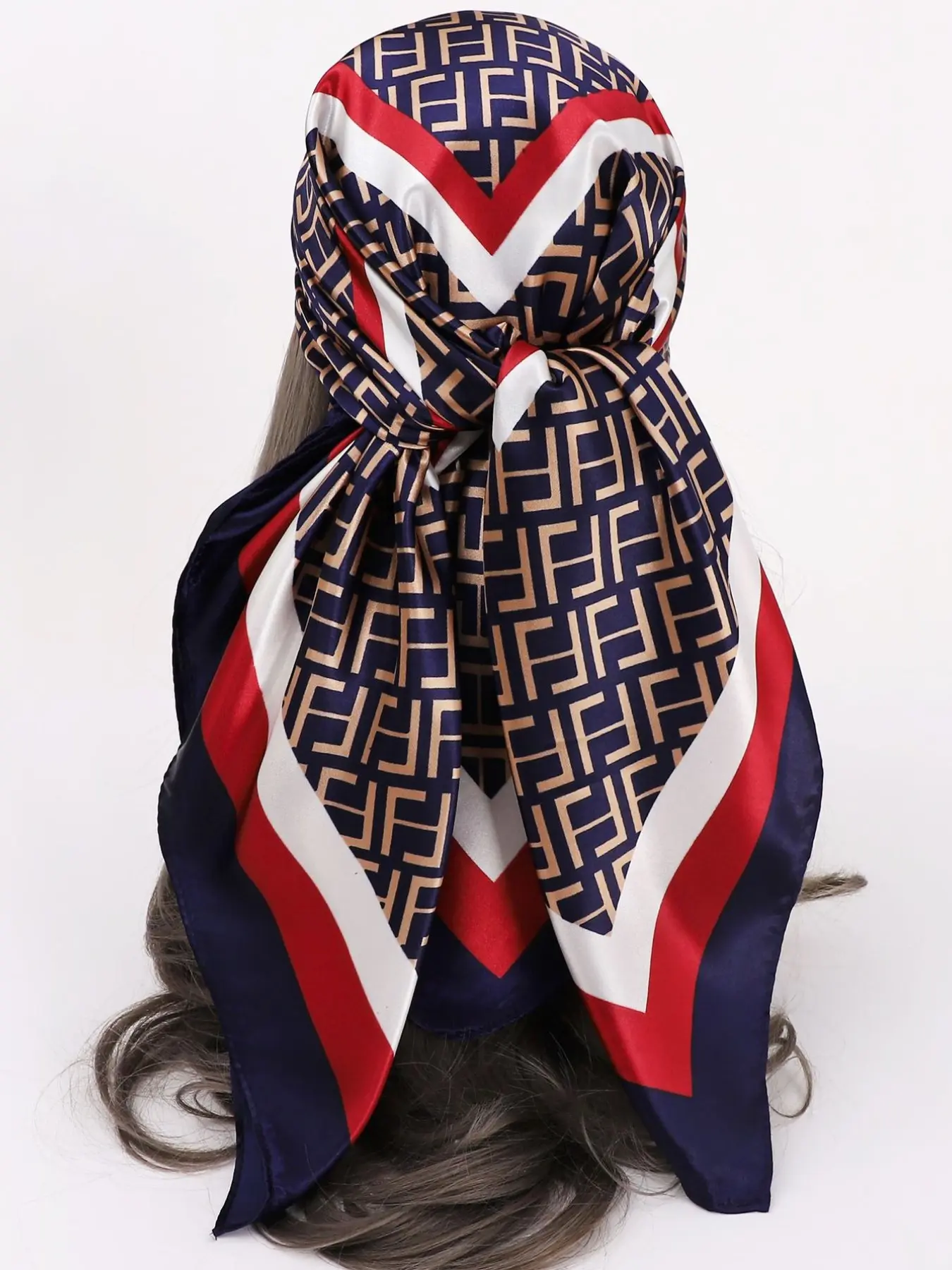 1pc New Fashion elegant 90X90cm Printed Square Silk Neck Scarf sun protection Shawl Luxury Headband Bandana Decorative Wrap Square Scarves