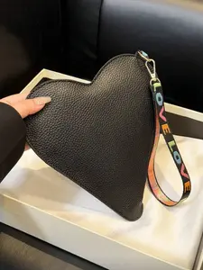 Perfect Valentine's Gift: Chic Bags ，Simple fashion classic love modeling clutch bag, personalized leisure daily commuting  versatile, colorful  fashionable   gift, niche design suitable  for shopping and dating.
