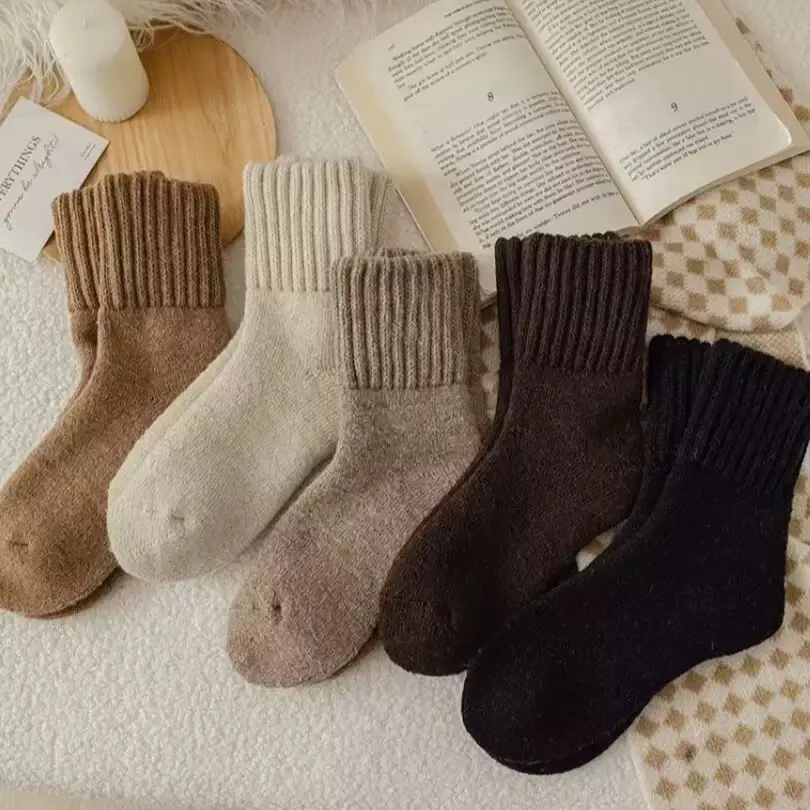Women’s Fleece-Lined Socks 5-Pair Pack - Casual Everyday Wear, Soft Brushed Thermal Polyester, Earthy Tones, Ladies Mid-Calf Basic Socks for Autumn Winter Comfort and Warmth