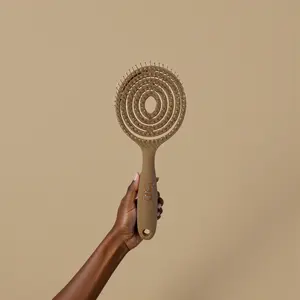 "GHUD" Signature Detangling Brush