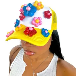 BLOSSOM TRUCKER HAT