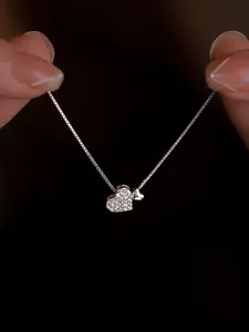 925 Silver Color Heart Shape Pendant Necklace with Cubic Zirconia, Elegant Casual Jewelry for Women, Perfect Gift for Birthdays and Anniversaries, Love Necklace, Daily Wear Necklace