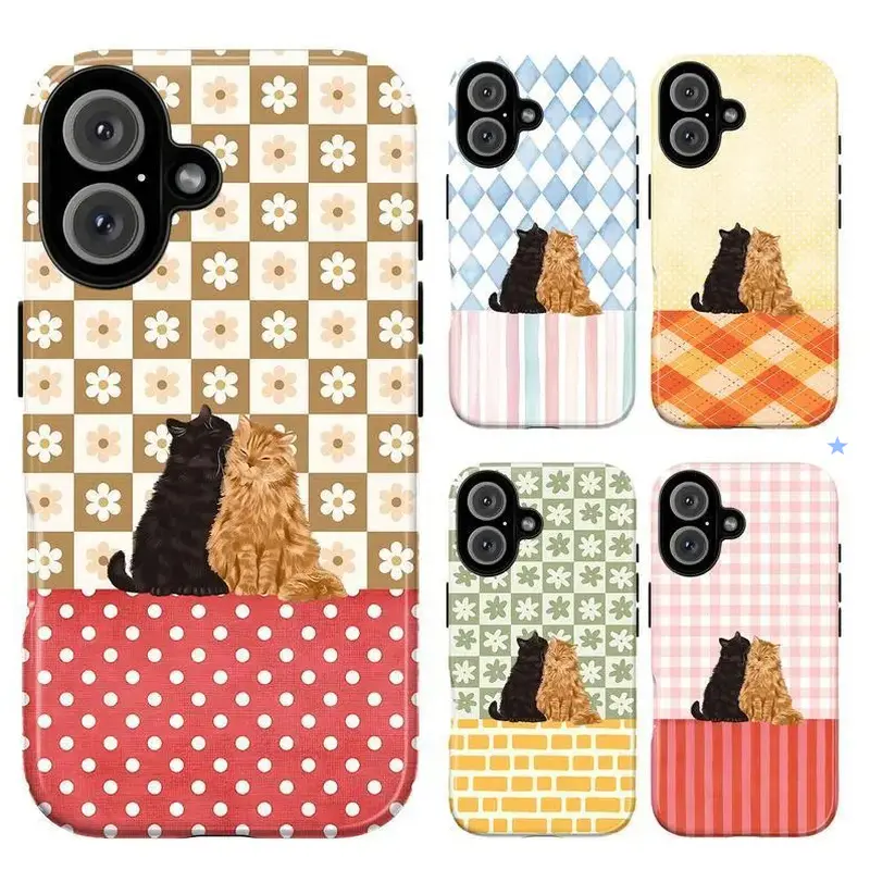 Cute Cat Couple Patchwork Phone Case – Cozy Plaid & Floral Checkered Aesthetic| Tough Dual-Layer Durable Protective Cover| Perfect Gift|Phone Case Suitable for iPhone 17/16/15/14/13/12/11 Pro Max/Plus and Samsung Galaxy S23FE/22/23