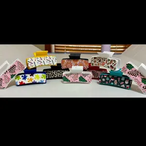 Custom Claw Hair Clip with 18 Designs for Women, Teens, and Children - Durable and Long-Lasting Accessory