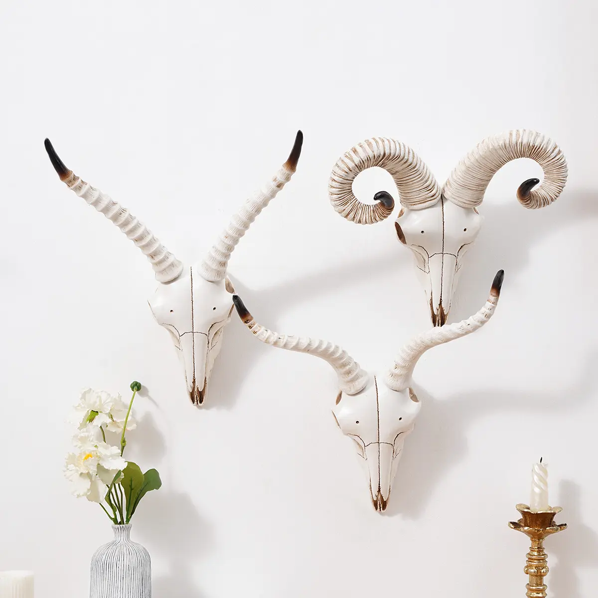 Nordic Viking Animal Skull Wall Mounted Decor, Sculptural Decor, Skeleton Design, Resin Sheep Head Bone Hanging Ornament, Home Bar Restaurant Party Photography Prop, Wall Mounted Decoration, Interior Wall Decor, Decorative Hanging Piece