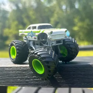 1957 bel Air monster truck Keychain