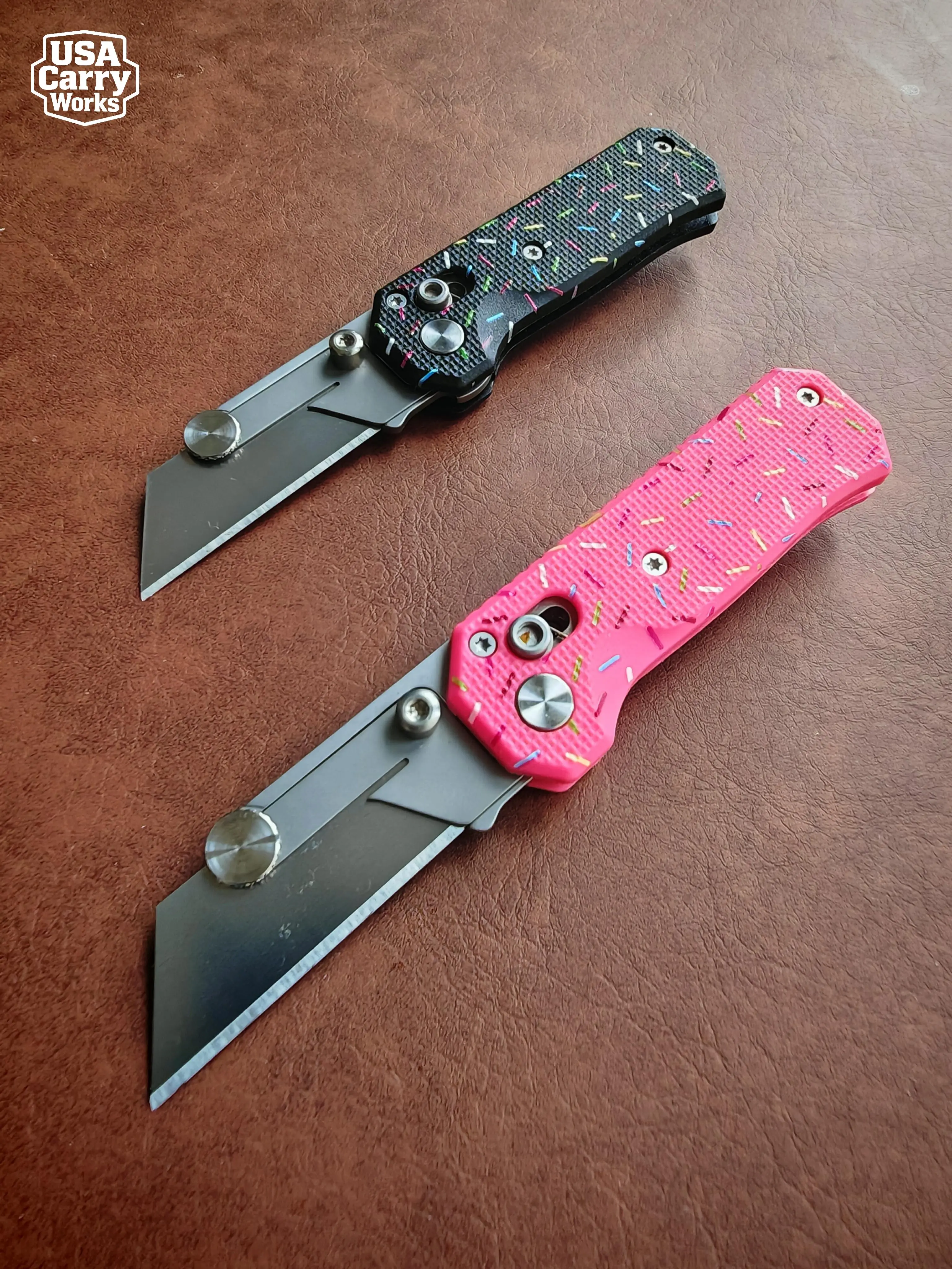 Donut-Style Utility Tool for Adults - High-Quality Components, Spare Blades, Quick-Change Foldable Box Opener with Clip, Mini Folding Pocket Knives, Compact EDC Tools and Gadgets, Bushcrafting Work Accessories, Work Tools