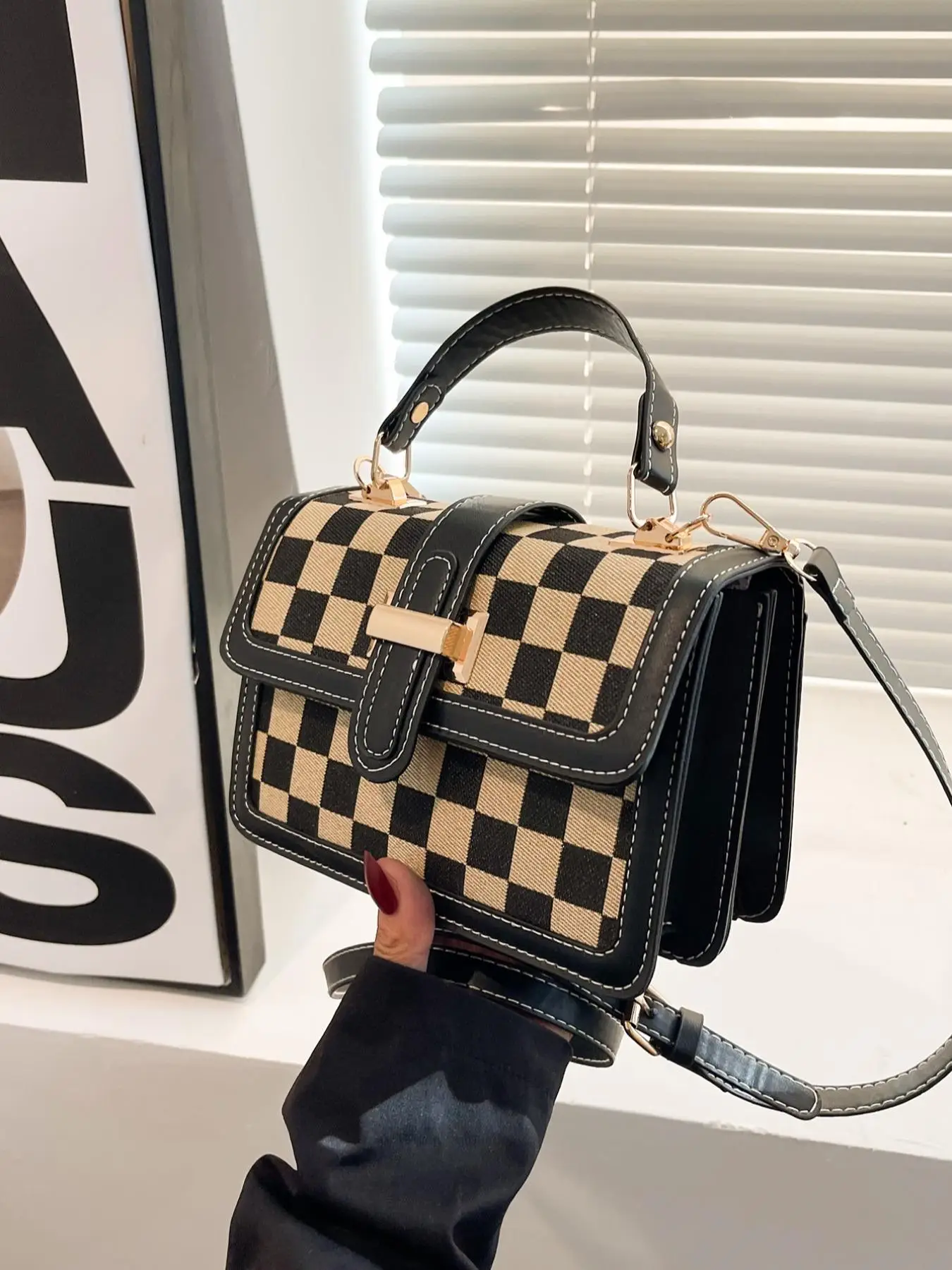 Checkerboard Pattern Trendy Adjustable Crossbody Shoulder Bag, Gifts for Girlfriend, Fashionable Crossbody Bag for Women, PU Leather Purses Crossbody