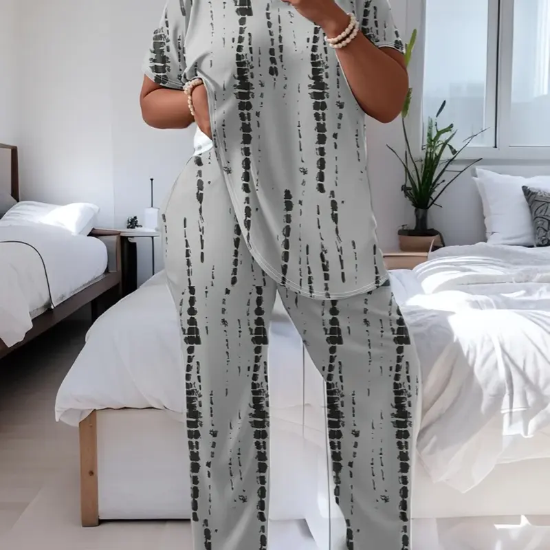 Women's Plus Size 2-Piece Tie-Dye Splatter Print Pajama Set - Short-Sleeve Crewneck Top, Stretchy Striped Accent Pants, Bohemian Style Nightwear, Comfortable Breathable Polyester Fabric, Flexible Fit Women's PJ Sets