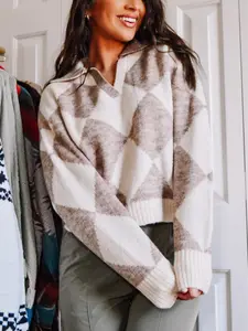 COZY SOFT DIAMOND PRINT SWEATER - TAN