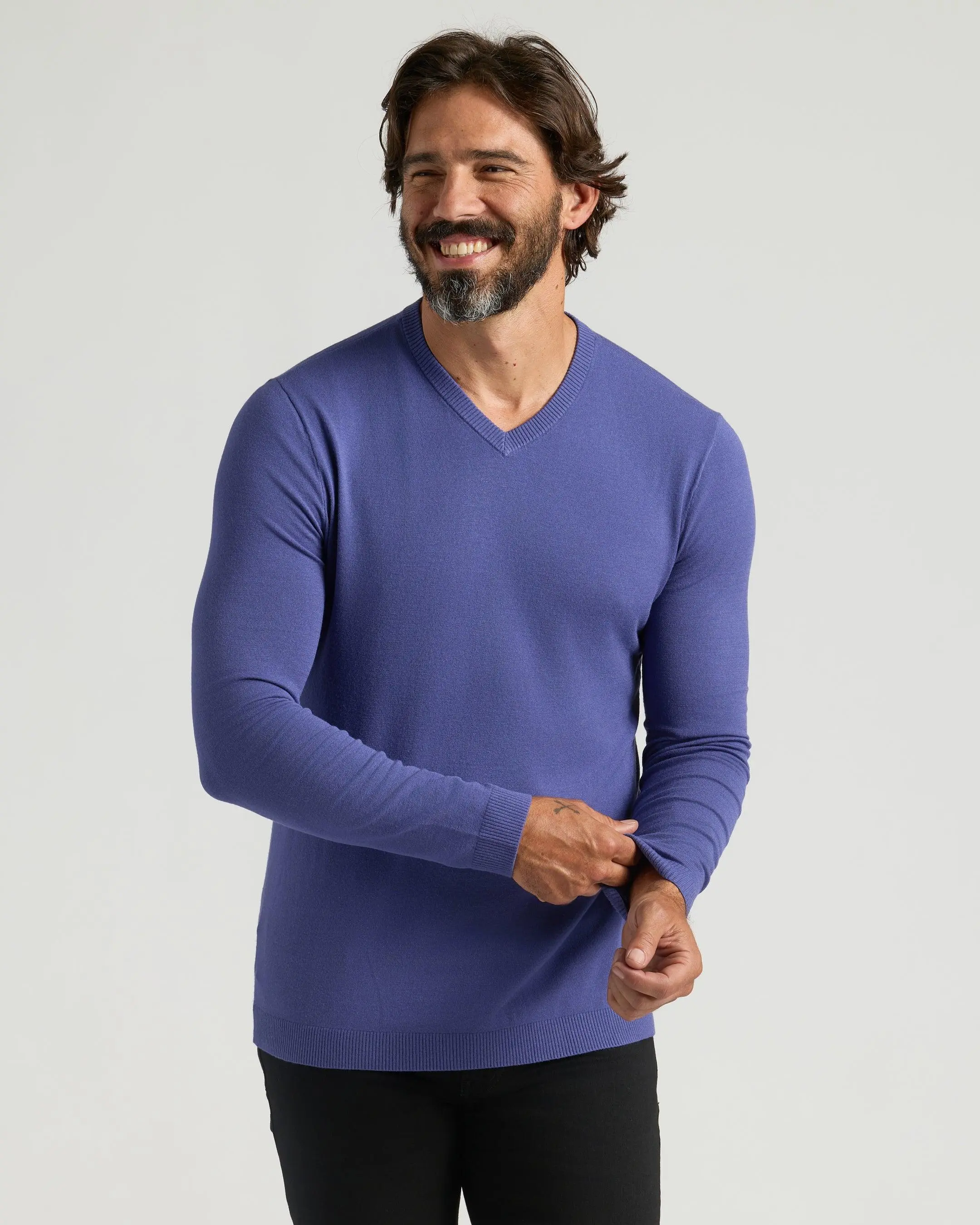True Classic Men's Dressy V-Neck Sweater – Ultra-Soft Lightweight Knit, Moisture-Wicking Comfort, Modern Layering Essential