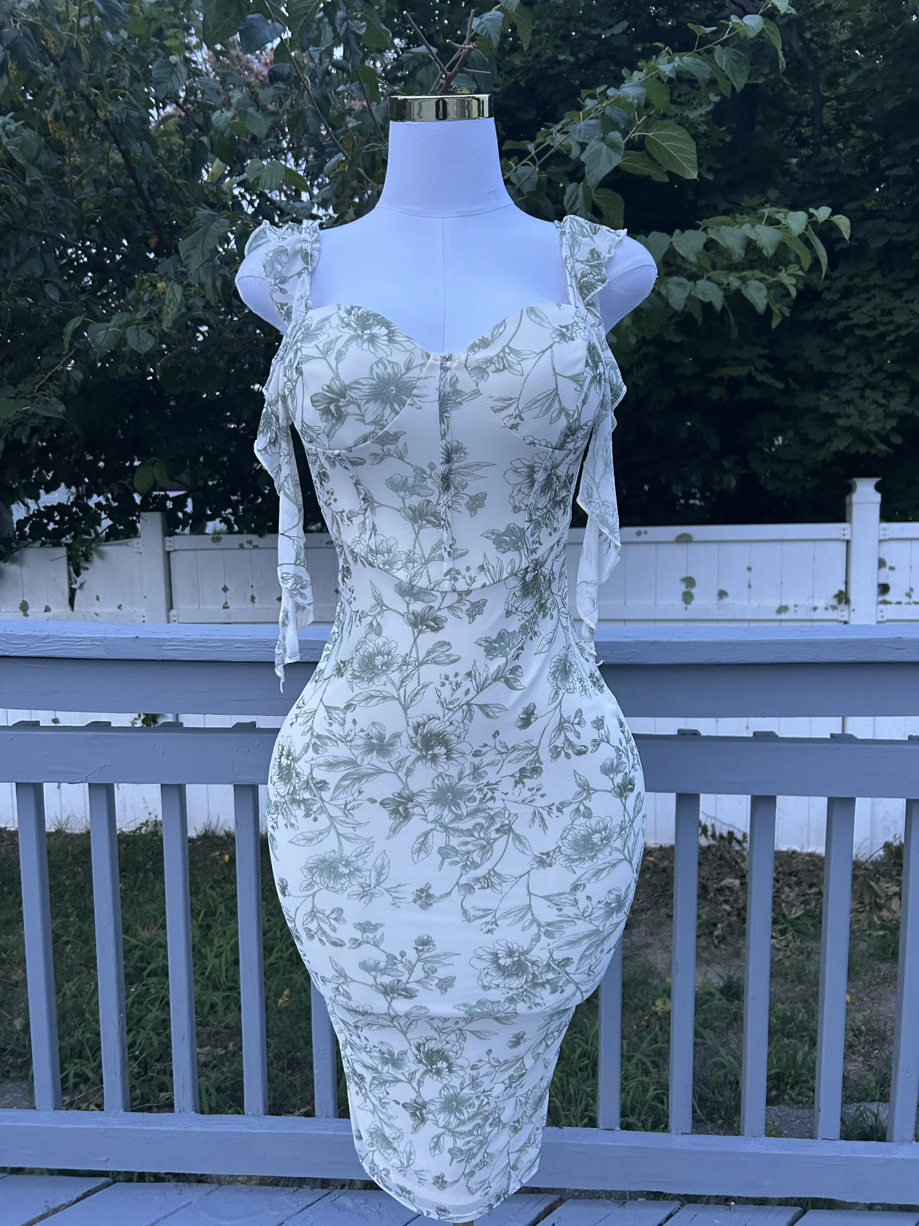 Mesh Print Ruffle Sleeve Corset Midi Dress