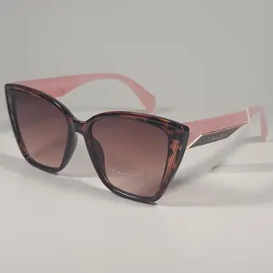 Tahari Cat Eye Sunglasses Two Tone Pink And Tortoise Brown Gradient TH934 TSPK