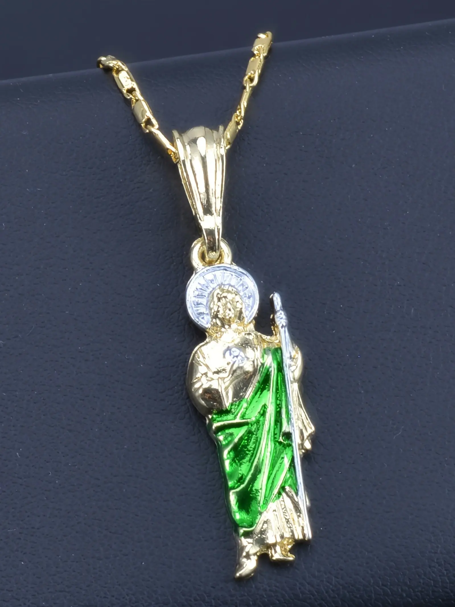 Stylish Saint Jude Pendant Necklace, Classic Religious Faith Necklace Jewelry Gift, Perfect Holiday Present for Men & Women, Unisex Design, Cross Necklaces Charm Necklace