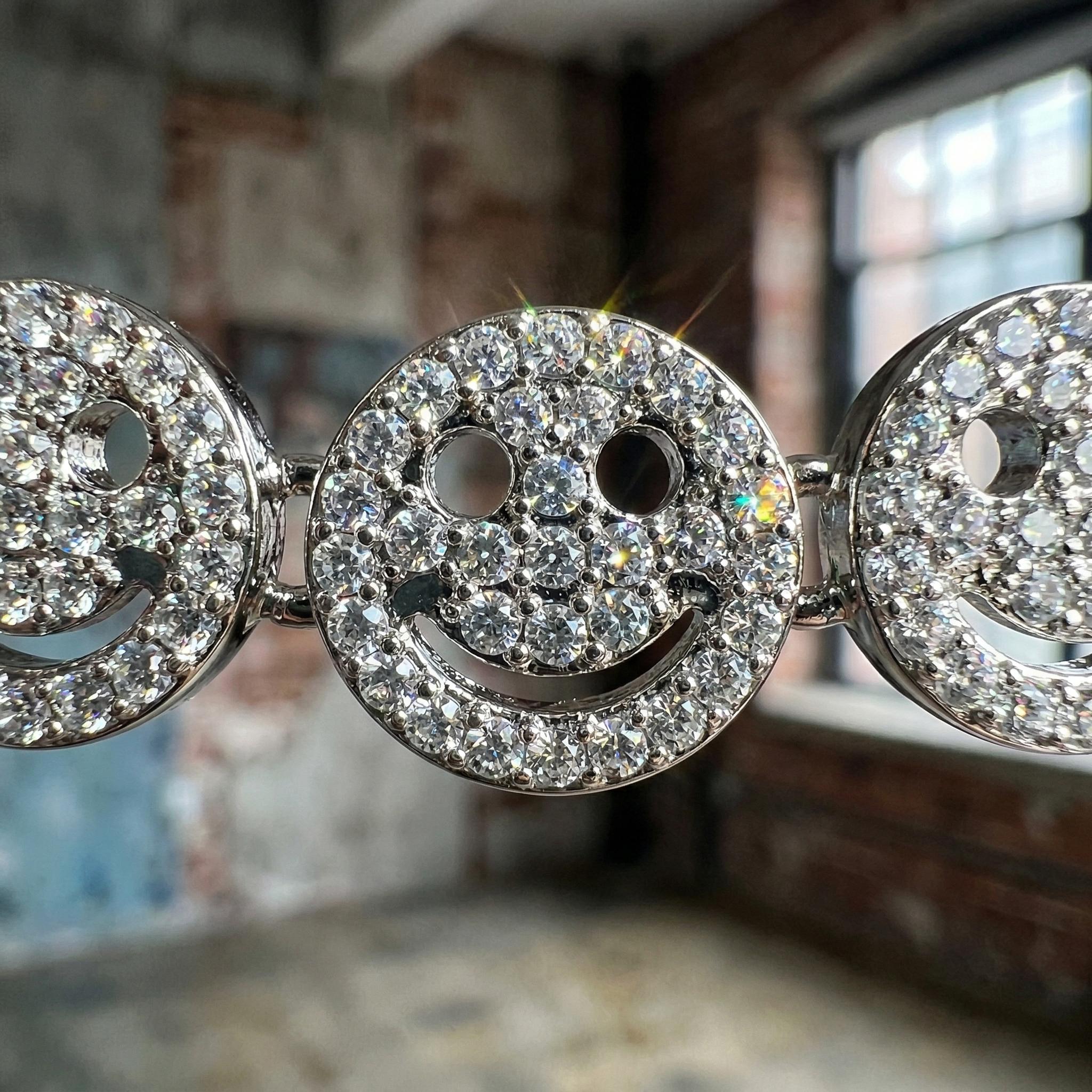 Hip-Hop Alloy Smiley Face Necklace & Full-Rhinestone Cuban Link Bracelet — Interlocking Ring Design, Edgy Punk Style (Unisex)