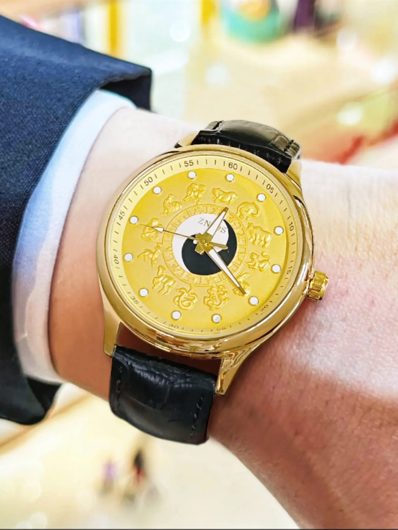 Luxury and elegant men's watch, luxury men's quartz watch, 12 zodiac taiji dial, hollow design, fashion, business, leisure, personality, China-Chic watch, European and American fashion, leisure style accessories, the best gift for him, Quartz analog watch