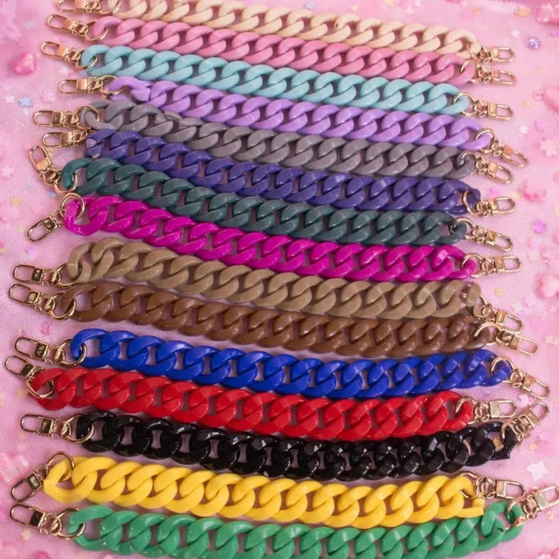 Oversized Vibrant Retro Acrylic Bag Chain Wristlet Accessory - Chunky Look, Detachable Strap, Lightweight Purse Strap for Handbags, Durable Acrylic, Quick Everyday Upgrade, Gold-tone Shine, Tote/Crossbody Fit