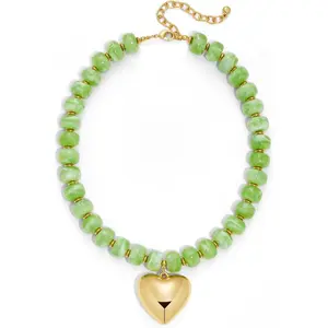 Pendant Necklaces for Women Colorful Acrylic Resin Beaded Choker Fashion Chunky Statement Heart Necklace