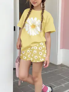 Summer Girls' Casual Short Sleeve Top and Shorts Set, Two-Piece Floral Print, Loose-Fitting Street Style, Perfect for Summer Wear