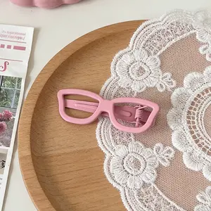 Glasses Shape Hair Clips for Women, Heavy Duty Silver Pins, Fashion Retro Eyeglass Design Barrettes, Strong Hold Styling Accessories Daily Wear, Party & Gift hair wraps antennae clips yunjin claw clip blue or pink balcony Large Curved Side Comb Fine