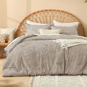 Queen Size Comforter Set Light Coffee, 3 Piece Cream Boho Tufted Bedding, Farmhouse Bed Set for All Season with 2 Leaf Pattern Pillowcases(90x90In)