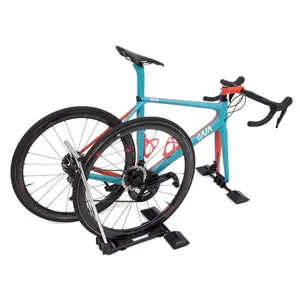 Horizontal bicycle storage rack