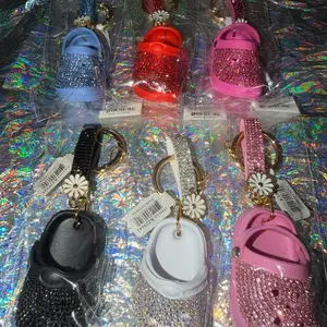 Crockey Chain Keychain with Sparkling Rhinestones and Flower Charm for Stylish Accessory