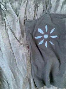 Jean Flower Tank - Recycled Polyester Eco-Friendly Wild Fable Top in Size XXL with Stencil Outline Design