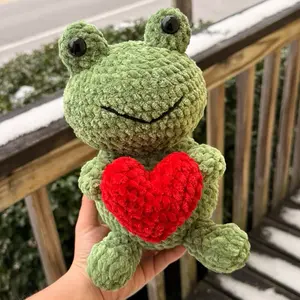 Crochet frog with heart Crochet frog with heart