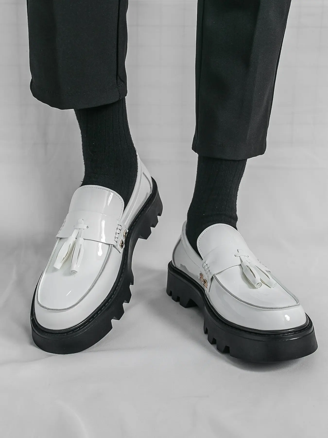 Men's Spring Autumn Thick Sole Rubber Lacquer Loafers, Fringe High-End Walking Shoes Anti-Slip Height-Increasing Shoes, Trendy Youth Commuter Footwear