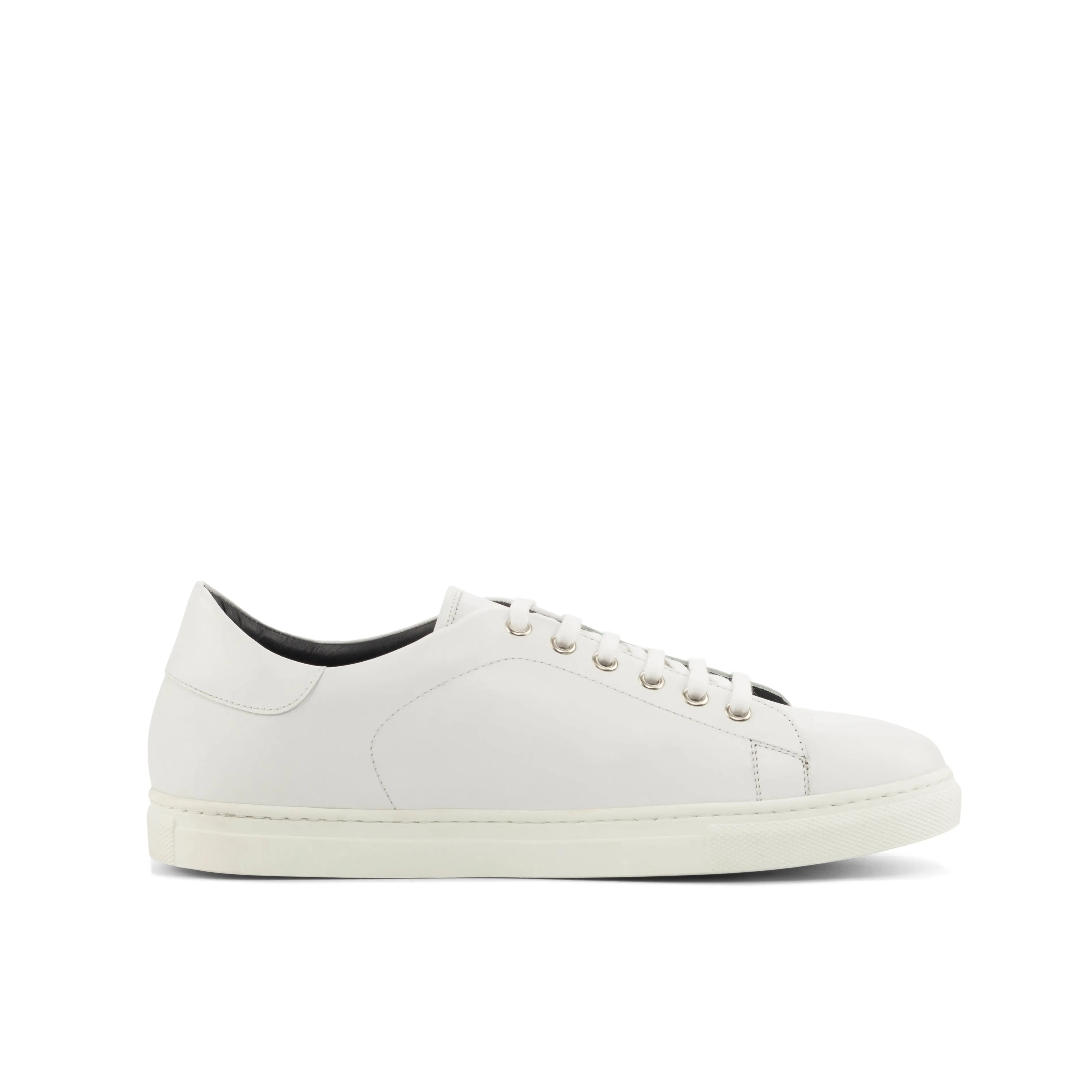 The Kickabout (White) Casual Sneaker