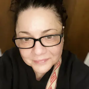 Product Review of Qure Micro-Infusion Anti Wrinkle Patches for Smile Line, Frown lines, Under Eye Bags, Puffiness, Crow's Feet - Retinol, Niacinamide, Caffeine, Peptides - Dissolvable for Overnight Use - 8 Pairs from j**❌