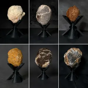 ONE RANDOM GEODE