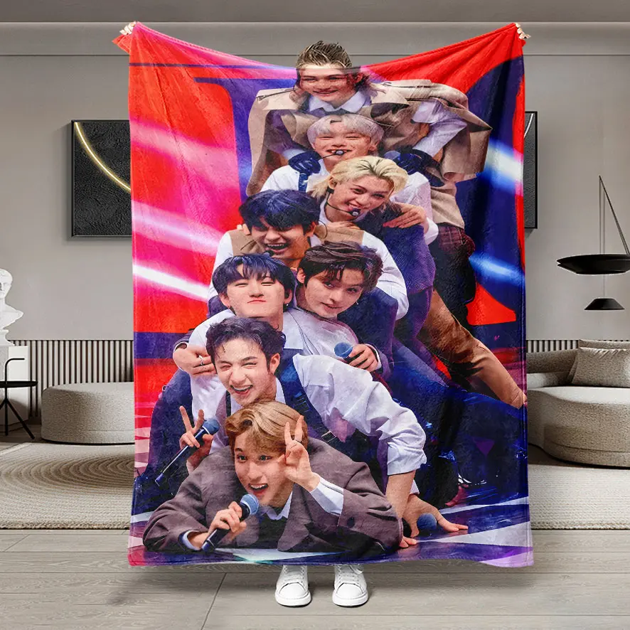 Love Idol Stage Style Flannel Blanket, Bedroom Blanket, Soft Blankets, Soft Cozy Blanket, Soft Lightweight Warmth All Season Use Bed Sofa Office Camping Travel Multi-Purpose Gift Idea