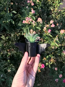 Unique 3D Printed Bat Succulent Planter with Drainage - Modern Indoor Home Decor Gift