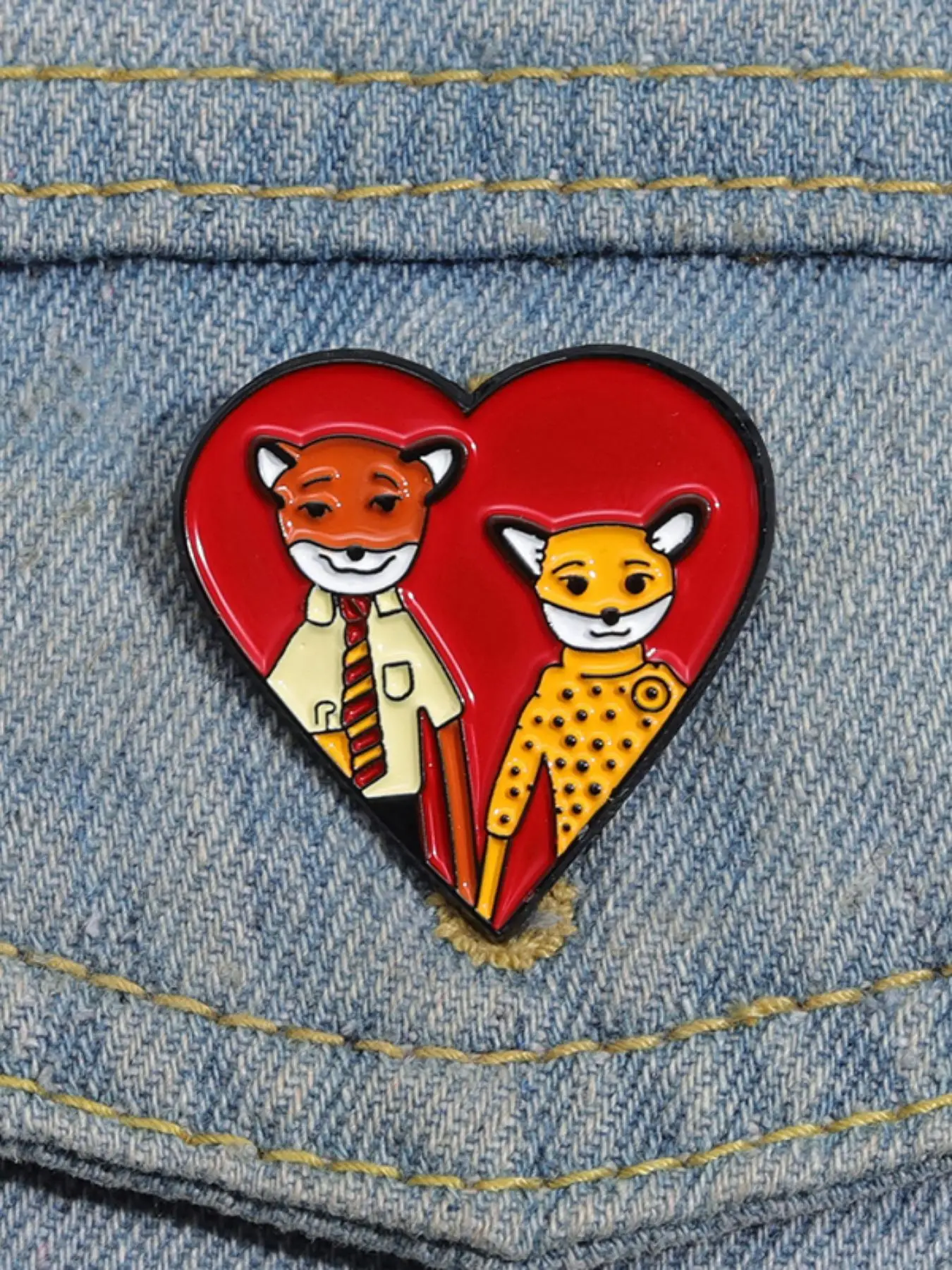 1 Piece Unisex Cute Cartoon Fox & Heart Design Brooch, Novelty Badge Brooch, Fashionable Clothes Accessories for Daily & Party Decoration