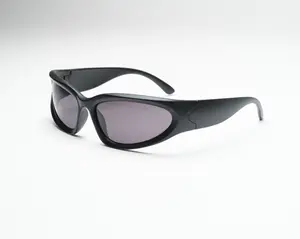 Simplistic Elegance Sports Cycling Polarized Sunglasses | Curved Lens Outdoor Sunglasses | Sunglasses for Women & Men | Polarized Sunglasses for Cycling & Running - Black Frames with Black Lenses