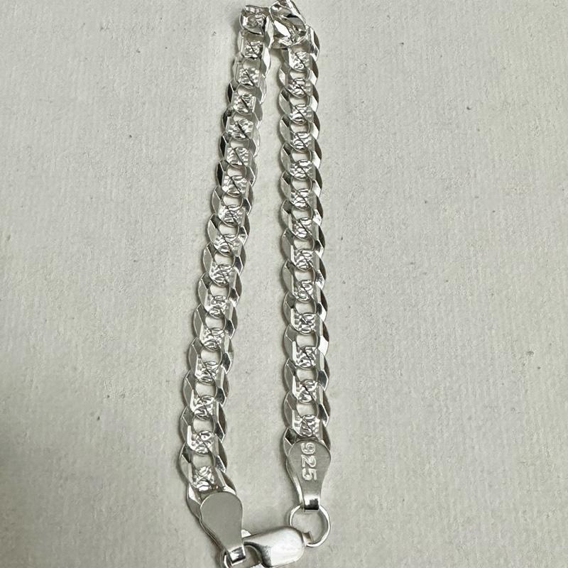 Pulsera cubana diamantada 7inx6.2mm plata- Producto #59- Silver Cuban style bracelet