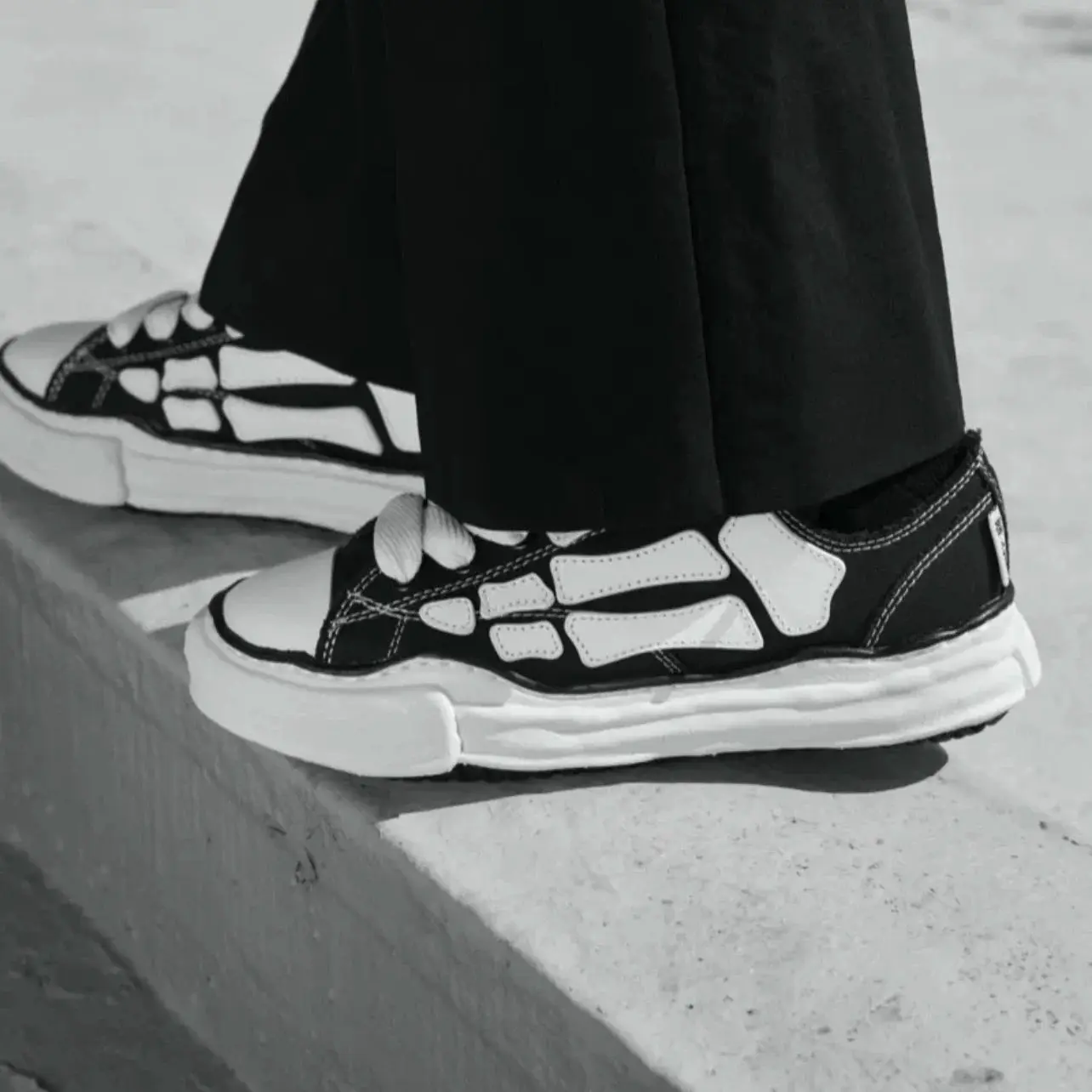 Mihara Yasuhiro Black Platform Sneakers for Women & Men, Unisex Canvas Low-Top Lace-Up Shoes, Chunky Thick Sole Casual Sneakers, Comfortable Everyday Walking Shoes for Streetwear, Skateboarding & Trendy Outfits